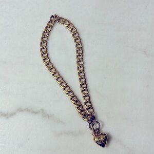 Juicy Couture Gold Heart necklace in excellent condition